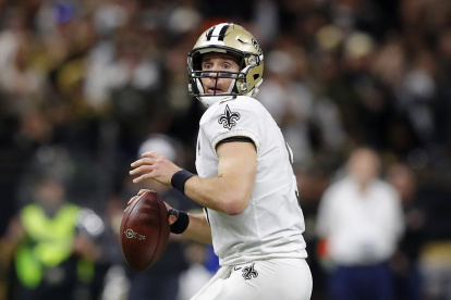 Drew Brees, jugador de los New Orleans Saints, de la NFL, con cinco millones de dólares es el que más dinero ha donado.