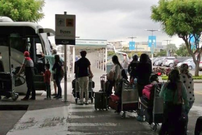 El 27 de marzo aterrizo en Guayaquil el avión proveniente de Florida con 140 ecuatorianos.