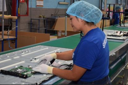 Plantas de producción del país han debido parar sus actividades ante la emergencia sanitaria y su situación es complicada.