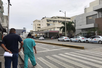 El sindicato de trabajadores del Hospital del Niño rechaza la falta de implementos de protección para el personal.