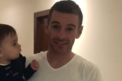 Adrián Gabbarini participó en el video del Rey de Copas.