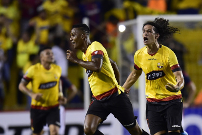 "Alegría y atrevimiento", como el conocido Facundo Martínez en el mundo futbolístico, golea en la cocina en época de coronavirus.