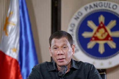 El presidente de Filipnas, Duarte, durante su rueda de prensa televisada.