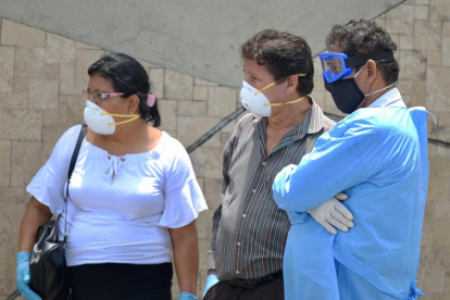 Cada vez más difícil acceder a mascarillas N95 en Ecuador.