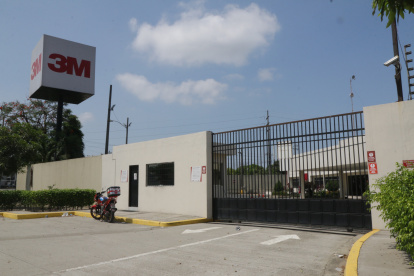 Los sellos fueron retirados esta mañana.