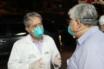 El ministro de Salud, Juan Carlos Zevallos, en Guayaquil