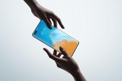 Esta serie incluye diseños de vanguardia e innovadoras funciones de cámara.