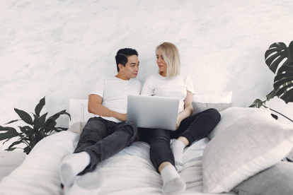 Las búsquedas y compras por Internet han aumentado en cuanto a ropa interior y de deporte.