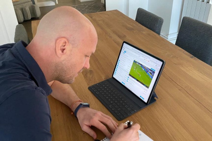 Jordi Cruyff actualmente se encuentra en España haciendo teletrabajo debido a la cuarentena por el coronavirus.