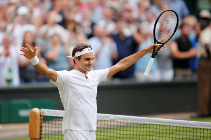 Roger Federer, ocho veces campeón de Wimbledon, puso la voz al video en homenaje del personal sanitario.