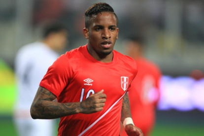 Jefferson Farfán, atacante del Lokomotiv, protestó por el recorte salarial debido al coronavirus.