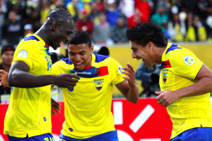 El Mortero Castillo (i) trasladó su buen humor a redes sociales con un cómico video.