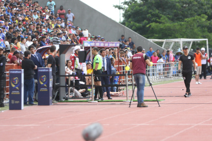 El VAR fue implementado este en el partido entre Liga de Quito y Delfín, válido por la final de la Supercopa Ecuador.