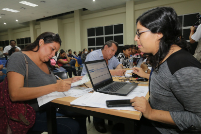 La emergencia sanitaria suspendió los traslados escolares. Ahora el proceso se reanudará el 4 de mayo, bajo la modalidad virtual.