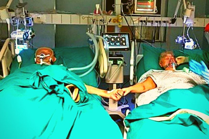 La enfermera Roberta Ferretti grabó las imágenes de amor en tiempos de coronavirus.