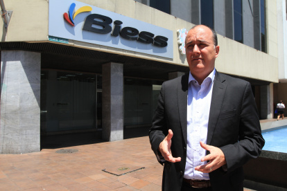 Vinicio Troncoso, dirigie el banco del Biess, desde agosto del 2019.