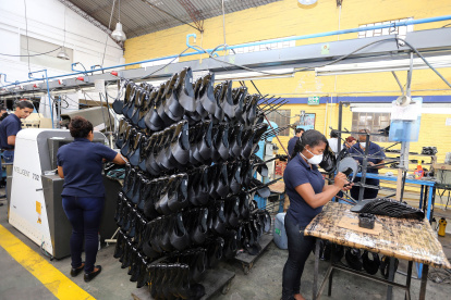 En el país, el 70% del aparato productivo está paralizado. Hasta la semana pasada, 262.803 trabajadores habían sido suspendidos.