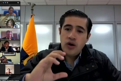 El ministro, Richard Martínez defendió ante los asambleístas la propuesta que planteará el Gobierno para superar la crisis