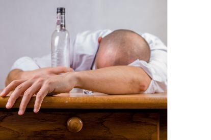 El alcohol  puede provocar entre otras enfermedades,  depresión.