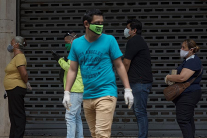 La medidas de aislamiento se extendieron una semana más.