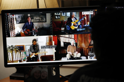 Según cálculos de The New York Times, la audiencia del espectáculo transmitido en 72 países alcanzó los 1.500 millones de espectadores.