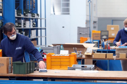 En caso de contagios, las empresas están obligadas a reportar el caso en un plazo máximo de 10 días.