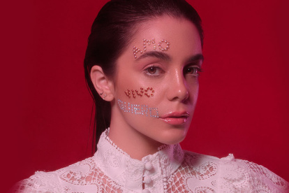 La guayaquileña combina su trabajo artístico con la músicoterapia.