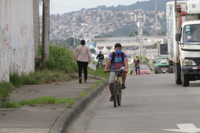 Medida. Líderes de clubes de ciclistas aseguran que por la pandemia muchas personas optan por utilizar la bicicleta.