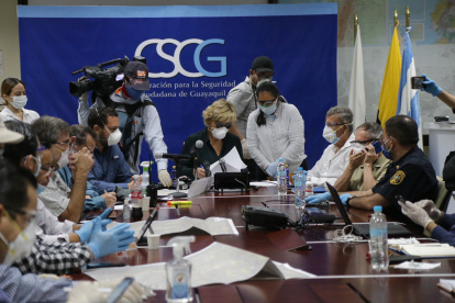 Hecho. A decir de Viteri, todas las camas en el Centro de Convenciones tienen su propio oxígeno para atender a los pacientes.