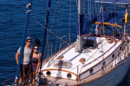 Elena y Ryan pidieron a sus familias y amigos que no les mandaran malas noticias mientras viajaban.