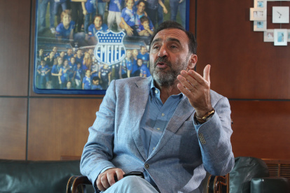 Nassib Neme está preocupado por la situación actual que atraviesa el país. Reconoce que lo deportivo no es prioridad.