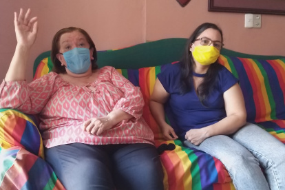 Aura y Laura Maruri, en la entrevista en la que cuentan a EXPRESO que ya se entregaron las cenizas equivocadas.