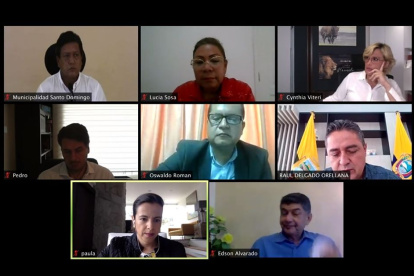 Al encuentro acudieron los burgomaestres de las principales ciudades del país, así como la mesa directiva de la Asociación de Municipalidades Ecuatorianas (AME).