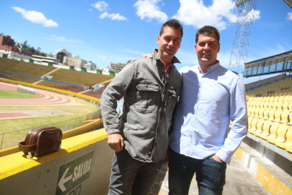 Juan e Ismael Rescalvo, los hermanos que están juntos en el objetivo de lograr sitios estelares con Emelec.