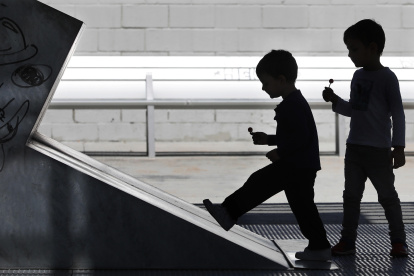 Maltrato a los niños, en Guayaquil, no cesa en la cuarentena.