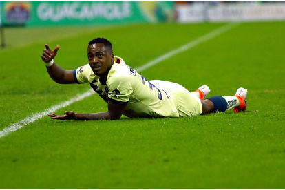 Renato Ibarra, volante del América, fue separado del América por violencia de género.