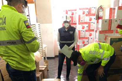 La Policía allanó el hospital de la institución para recabar indicios.