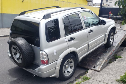 En Quito se retuvo autos que incumplen con las normas de movilidad