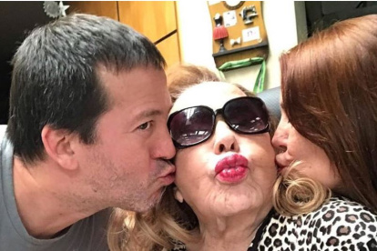 La actriz mexicana junto a sus hijos Luis Enrique y Alejandra.