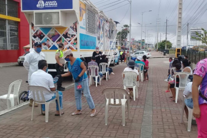 Medidas. En el útlimo reporte de Gestión de Riesgos, el cantón cuena con 715 casos positivos.