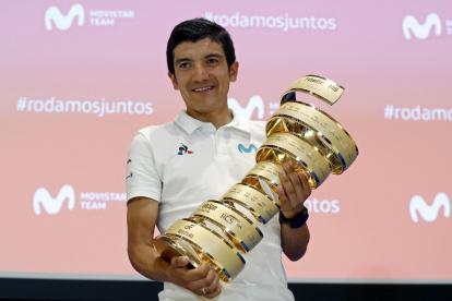 Richard Carpaz se convirtió en el rey del Giro de Italia siendo parte del equipo Movistar.