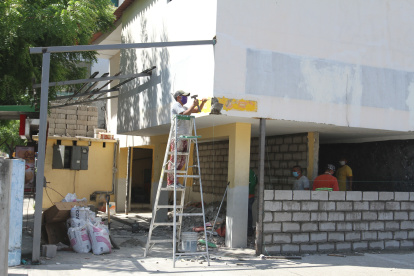 Construcción. Desde esta semana, algunos obras se reanudaron en Guayaquil.