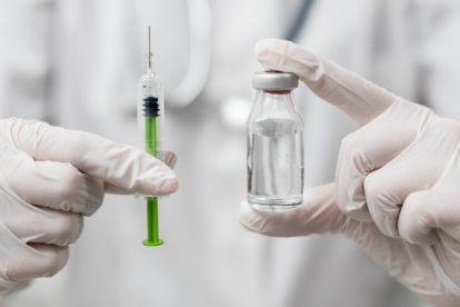 La estadounidense Moderna fue una de las primeras empresas en inyectar pruebas a humanos, comenzando el pasado 16 de marzo.