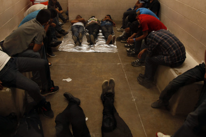 EFE muestra cómo son los centro de detención en Estados Unidos, para los migrantes sin documentos.