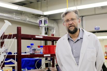 Gabriel Trueba es el director del Doctorado en Microbiología de la Universidad San Francisco de Quito.