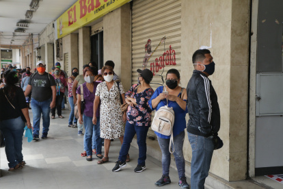 Guayaquil fue el cuarto cantón de la provincia en cambiar de color a amarillo. Lo hizo ayer.