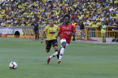 Clubes femeninos en su lucha por generar espacio.