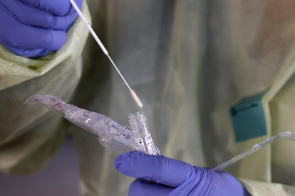 Según reportes previos del organismo, también se han detectado tres guías penitenciarios contagiados.