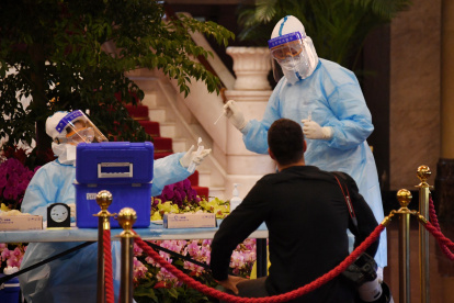 RASTREADORES. Con la identificación de un caso de contagio de COVID-19, se inicia un proceso de rastreo de los posibles contactos. Un trabajo minucioso y determinante en la necesidad de detener la panemia.