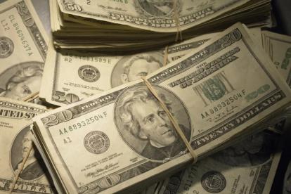 Todo el dinero fue devuelto a las autoridades quienes alabaron la honestidad de la familia.